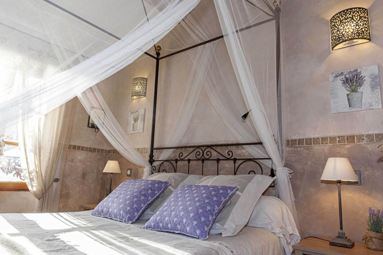 Bed and Breakfast Mas Des Rabasses Le Pontet  Exterior foto