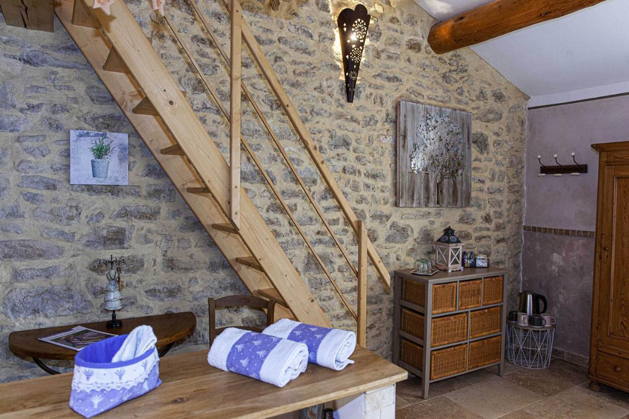 Bed and Breakfast Mas Des Rabasses Le Pontet  Exterior foto